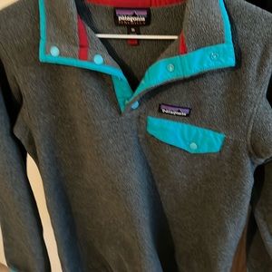 Patagonia long sleeve pullover C-section